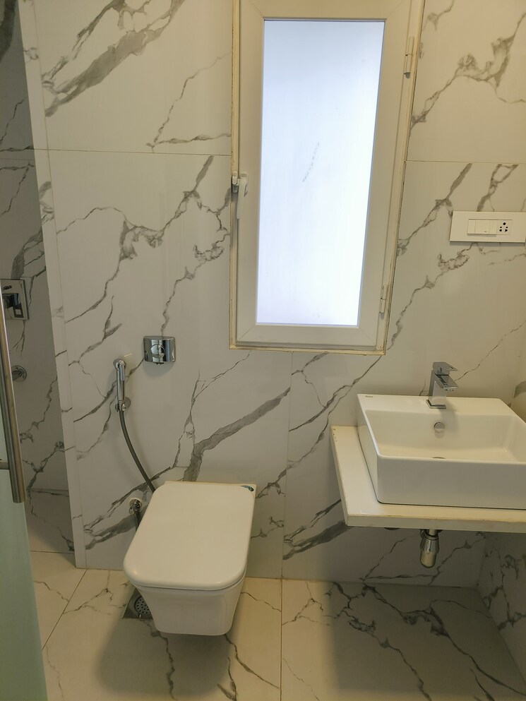 Bathroom, concrete-sai-sansar 3 Bedroom 1225 Sq.Ft. Apartment In Chembur Mumbai 6441366