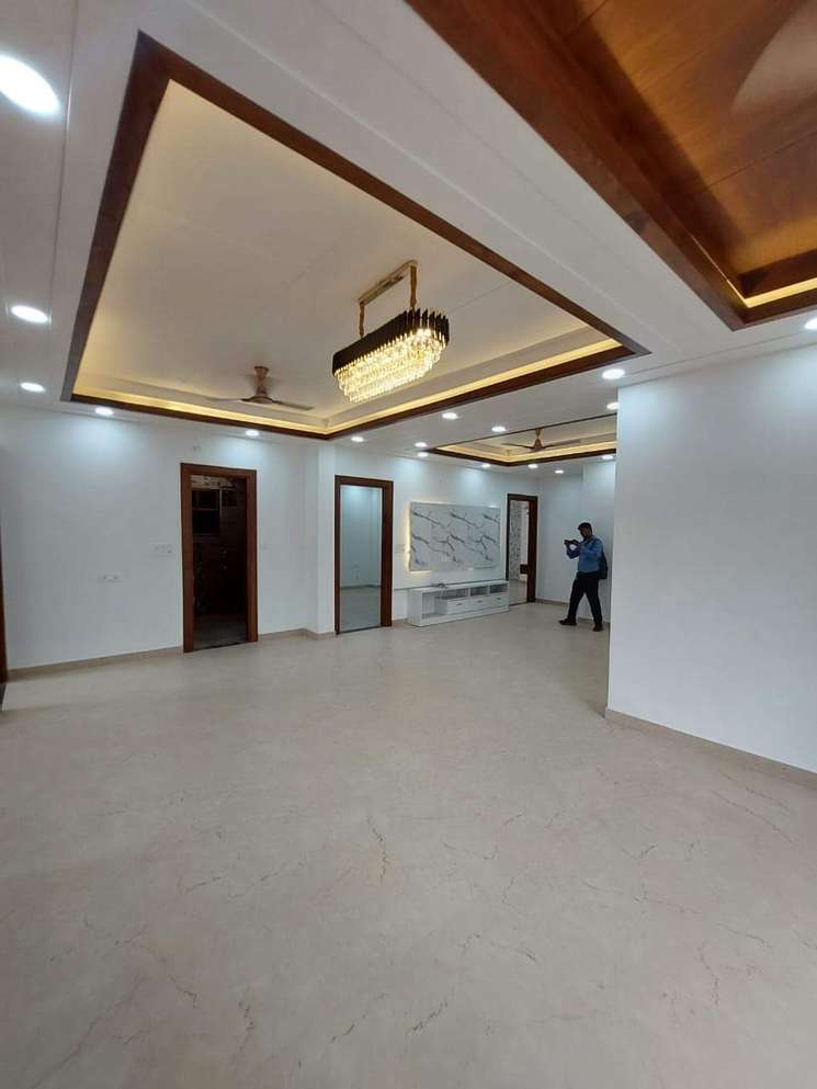 4 Bedroom 350 Sq.Yd. Builder Floor in Sector 28 Faridabad