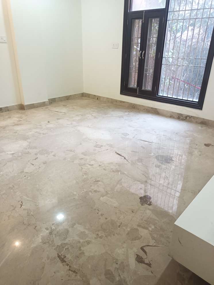4 Bedroom 120 Sq.Mt. Builder Floor in Rohini Sector 21 Delhi