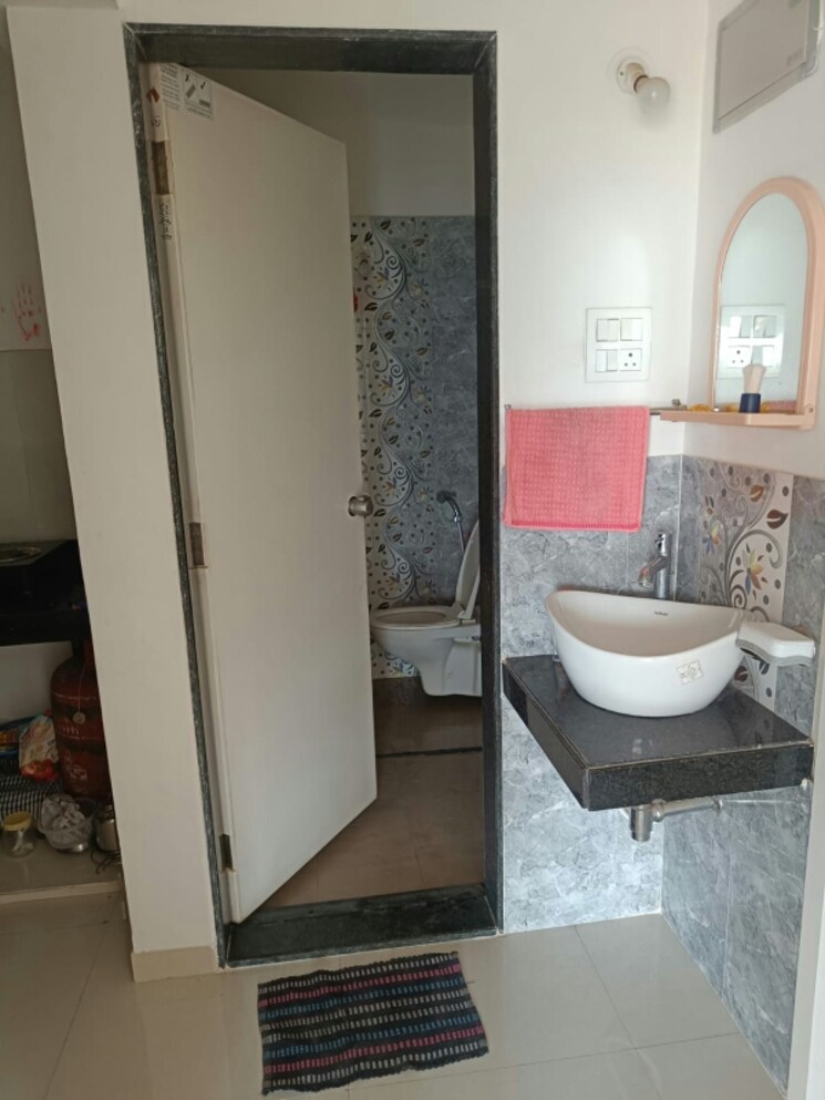 Bathroom, malpani-green-park 2 Bedroom 671 Sq.Ft. Apartment In Fursungi Pune 6444999