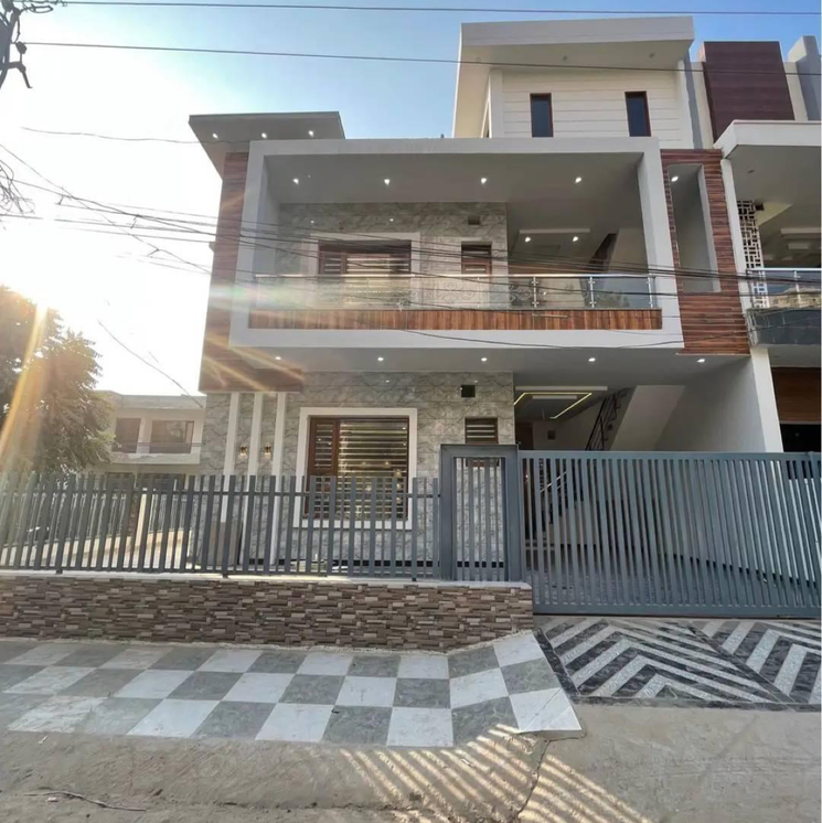 4 Bedroom 140 Sq.Yd. Independent House in Sunny Enclave Mohali