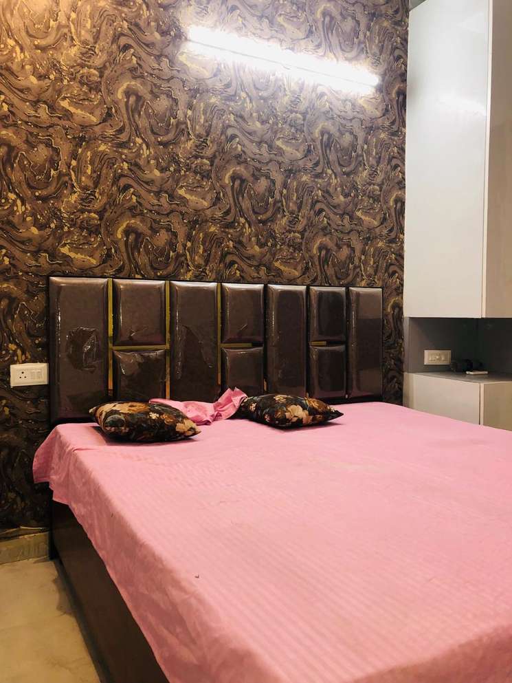 4 Bedroom 200 Sq.Yd. Builder Floor in Batla House Delhi