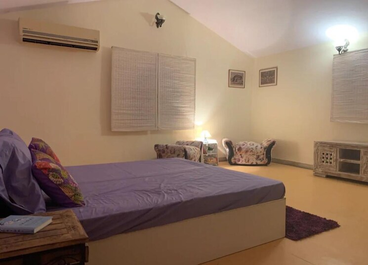Bedroom, sainik farm 5 Bedroom 1600 Sq.Yd. Independent House In Sainik Farm Delhi 6449851