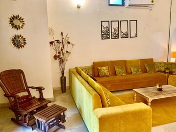 Bedroom in 5 BHK Independent House at Sainik Farm – for Sale