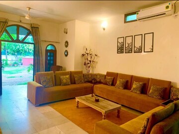 Living Room in 5 BHK Independent House at Sainik Farm – for Sale