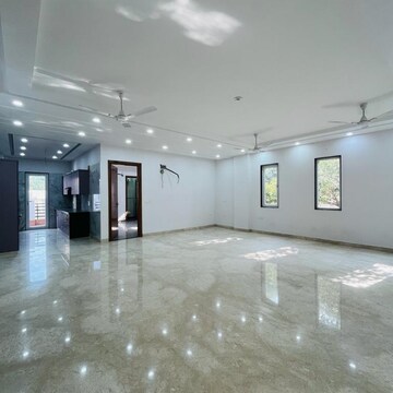 Living Room in 4 BHK Builder Floor at Sector 63a – for Sale