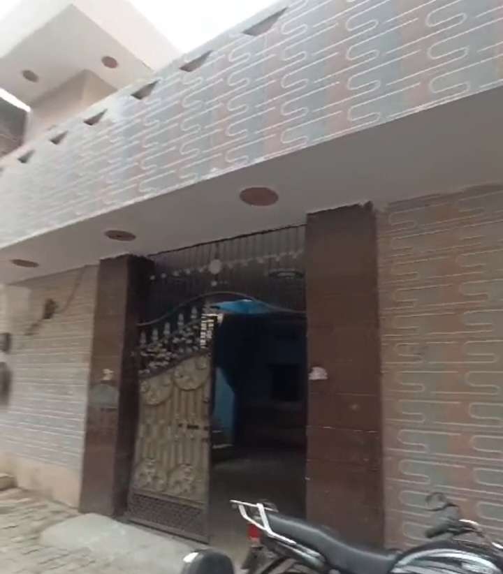 5 Bedroom 100 Sq.Yd. Independent House in Jawahar Colony Faridabad