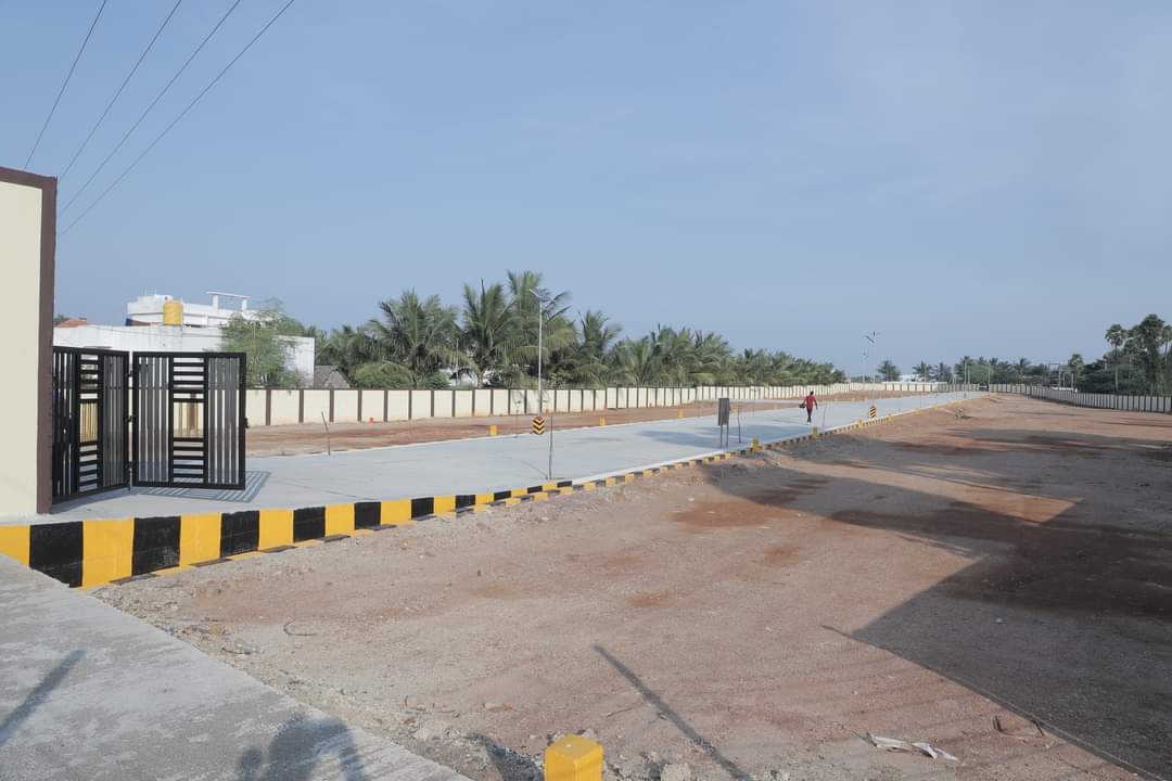 Resale 2400 Sq.Ft. Plot in Kk Nagar Trichy 6458697