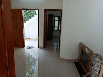 Room in 2 BHK Villa at Itpl Road – for Sale