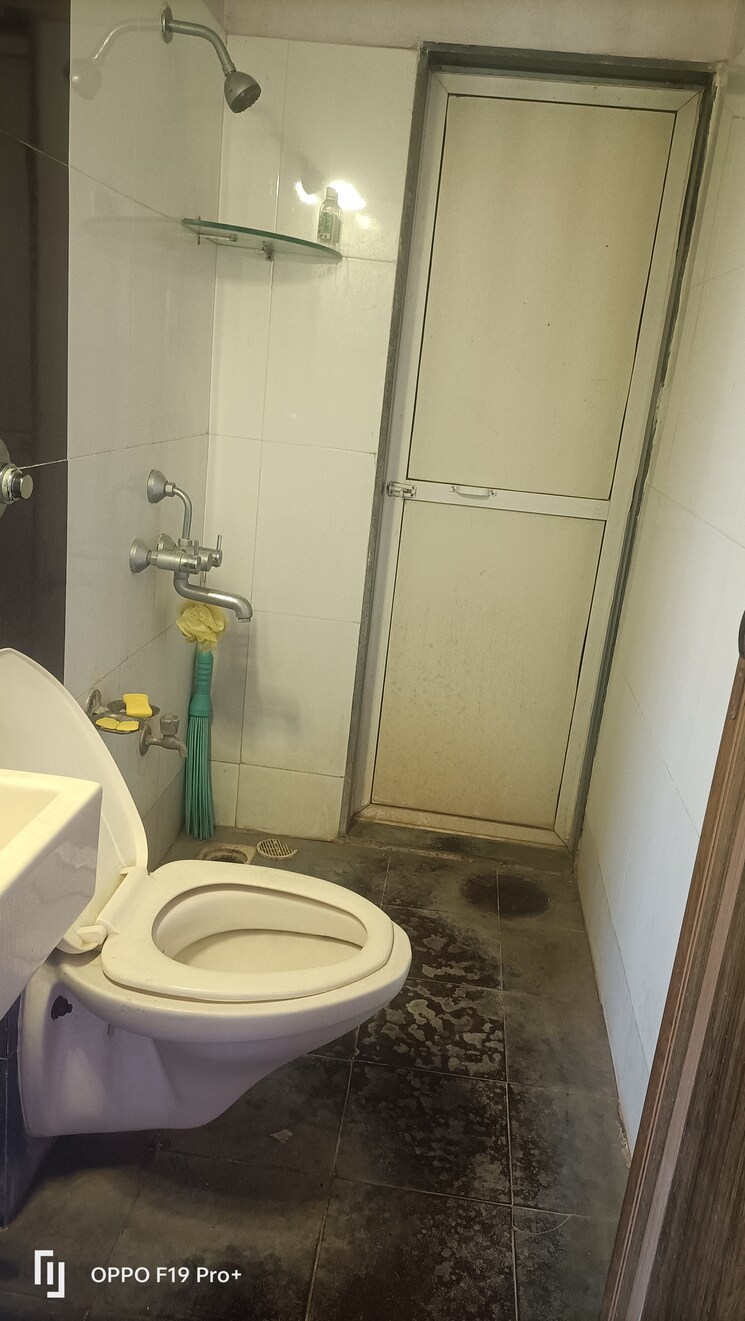 Bathroom, vihang-valley-phase-2 2 Bedroom 860 Sq.Ft. Apartment In Kasarvadavali Thane 6461637