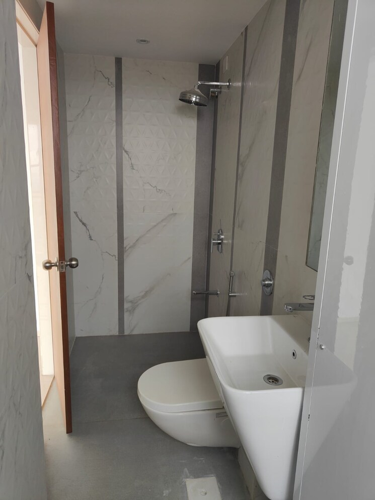 Bathroom, parth-lakefront 1 Bedroom 488 Sq.Ft. Apartment In Airoli Sector 20 Navi Mumbai 6462307