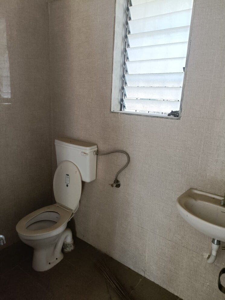 Bathroom, ram-pushpanjali-residency 3 Bedroom 2000 Sq.Ft. Villa In Owale Thane 6462742