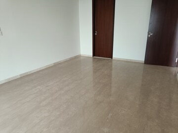 Room in 3 BHK Apartment at Lokhandwala Minerva Mahalaxmi, Mahalaxmi – for Rent