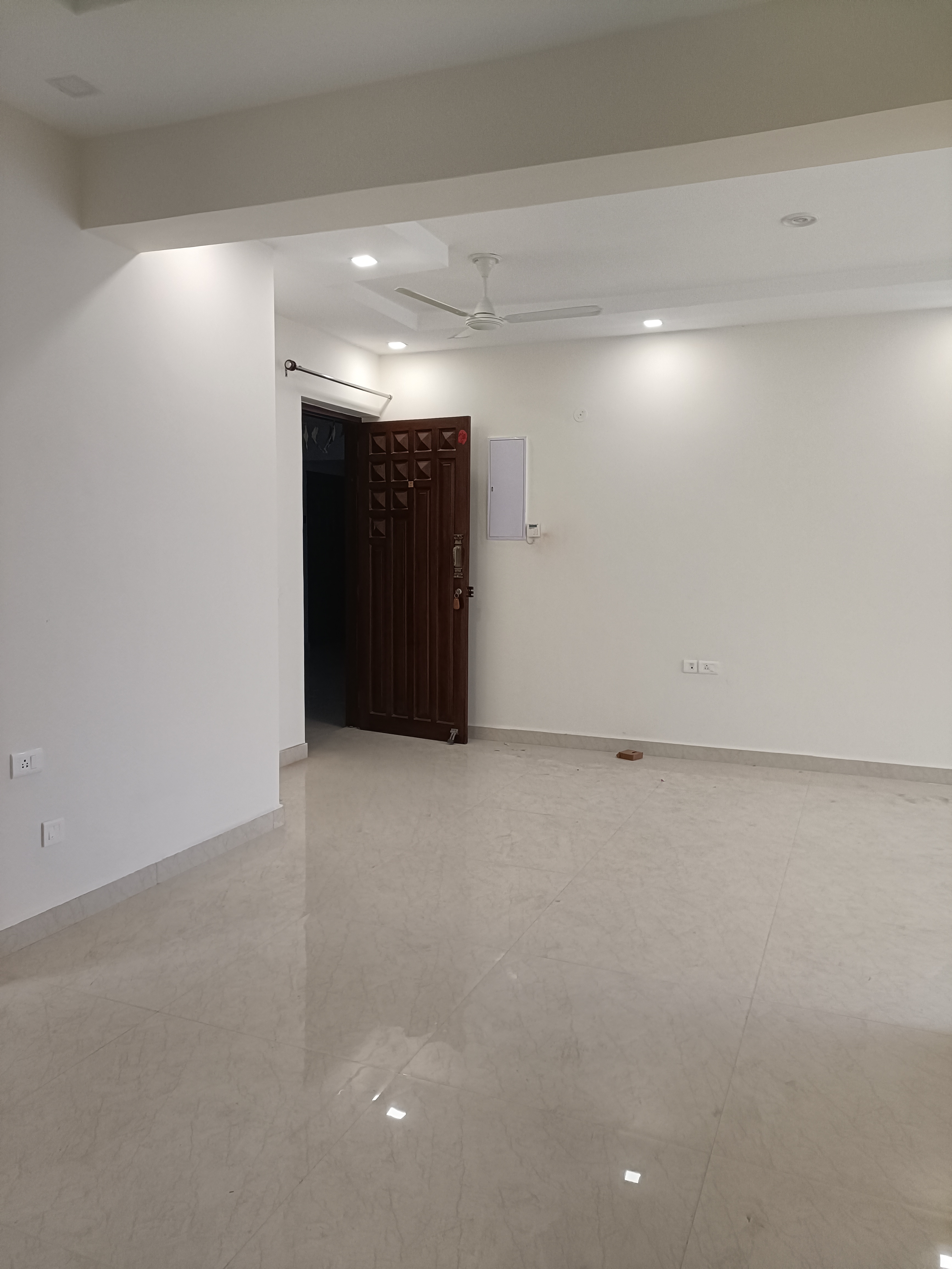 Rental 2 Bedroom 1450 Sq.Ft. Apartment in MI Rustle Court, Gomti Nagar