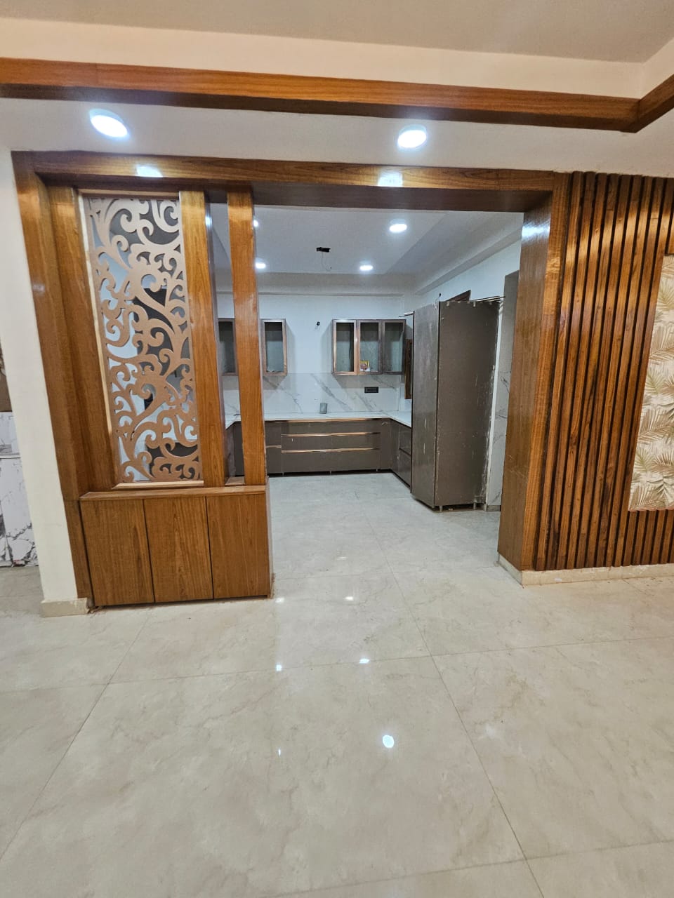 Rental 4 Bedroom 2400 Sq.Ft. Builder Floor in Richlook Elegant Floors, Green Fields Colony