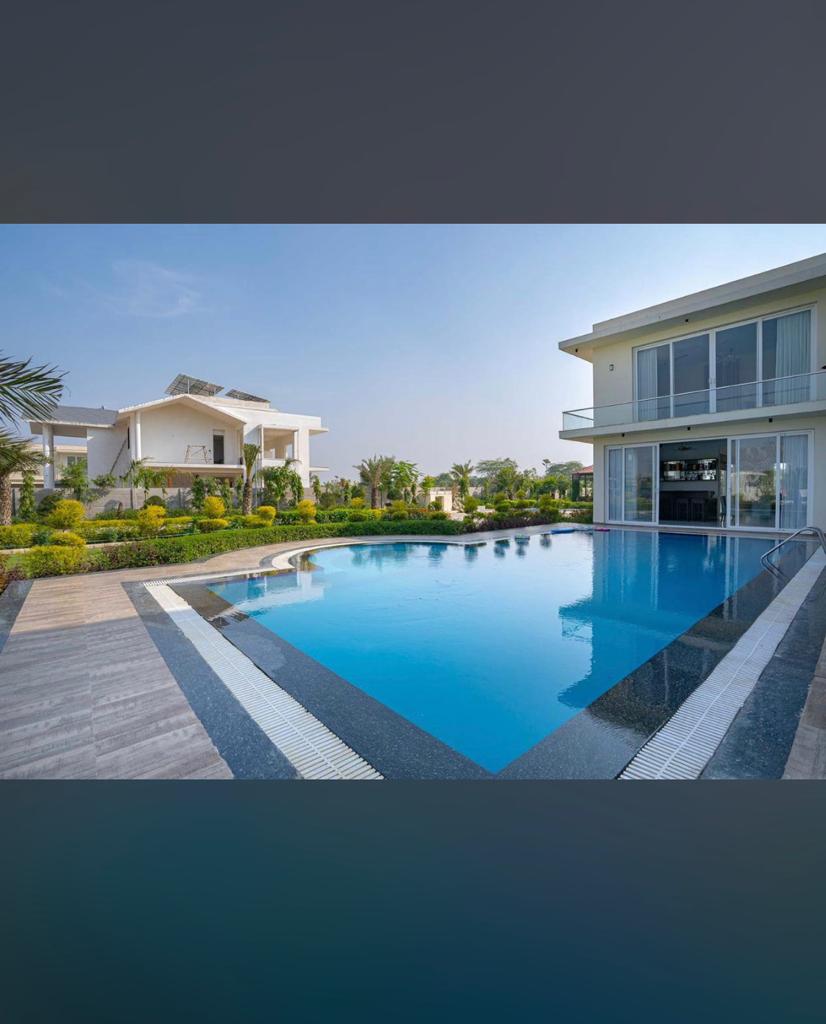 Rental 3.5 Bedroom 3000 Sq.Ft. Villa in Vipul Tatvam Villas, Sector 48 ...