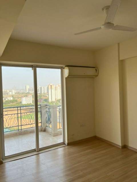 3 BHK Apartment For Rent in DLF Regal Gardens Sector 90 Gurgaon 6478883