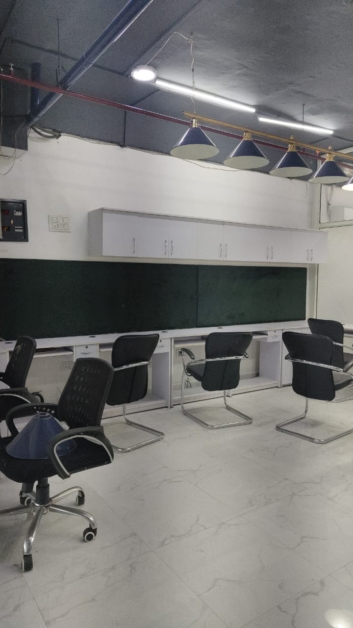 Resale Commercial Shop 900 Sq.Ft. in MS Enclave Zirakpur, Dhakoli