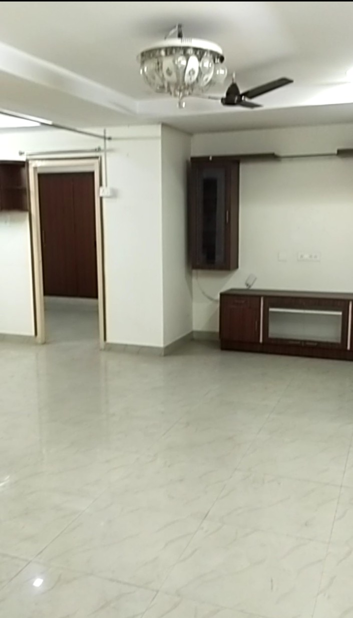 Resale 3 Bedroom 1250 Sq.Ft. Apartment in Yendada Vizag 6480535