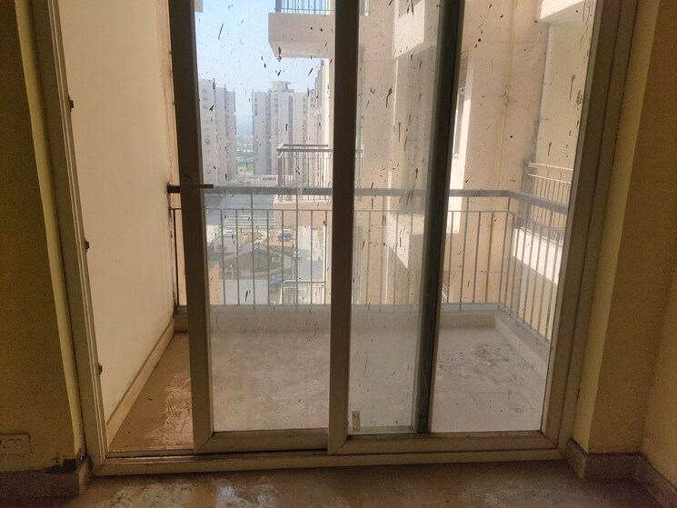 Balcony, amrapali-leisure-park 3 Bedroom 1450 Sq.Ft. Apartment In Amrapali Leisure Valley Greater Noida 6481377