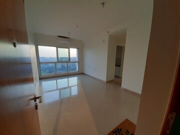 Room in 1 BHK Apartment at Godrej The Trees, Vikhroli East – for Rent