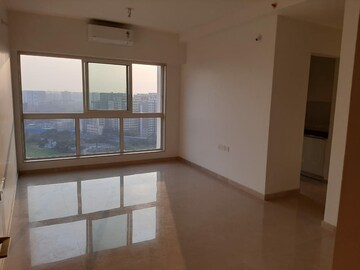 Room in 1 BHK Apartment at Godrej The Trees, Vikhroli East – for Rent