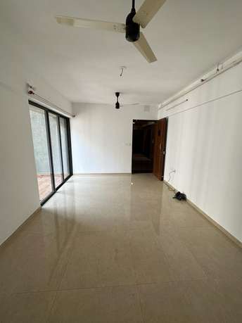 2 BHK Apartment For Rent in Lodha Palava City Lakeshore Greens Dombivli East Thane  6482194