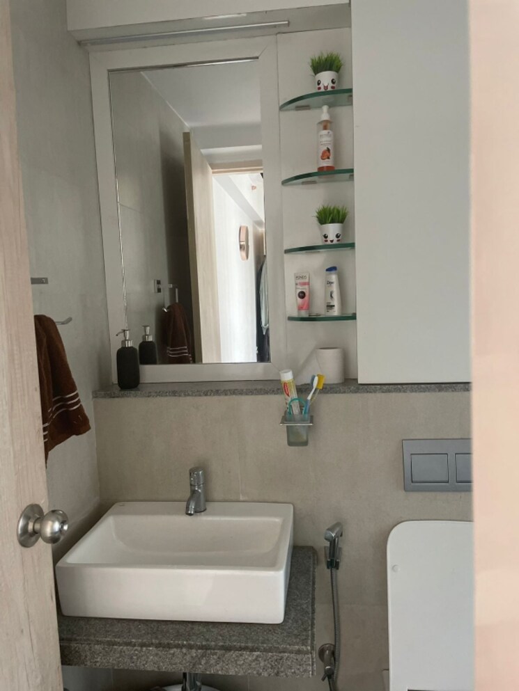 Bathroom, lodha-upper-thane-treetops-a-to-f-and-c1-c2 1 Bedroom 471 Sq.Ft. Apartment In Anjur Thane 6483500