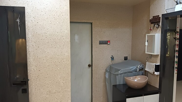 Bathroom, pratisha-nagar-chs 1 Bedroom 580 Sq.Ft. Apartment In Sion Mumbai 6484793