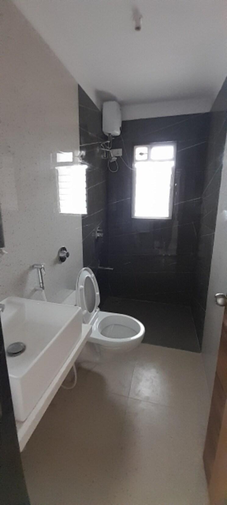 Bathroom, pridedream-giriraj-dreams 3 Bedroom 950 Sq.Ft. Apartment In Naupada Thane 6485605