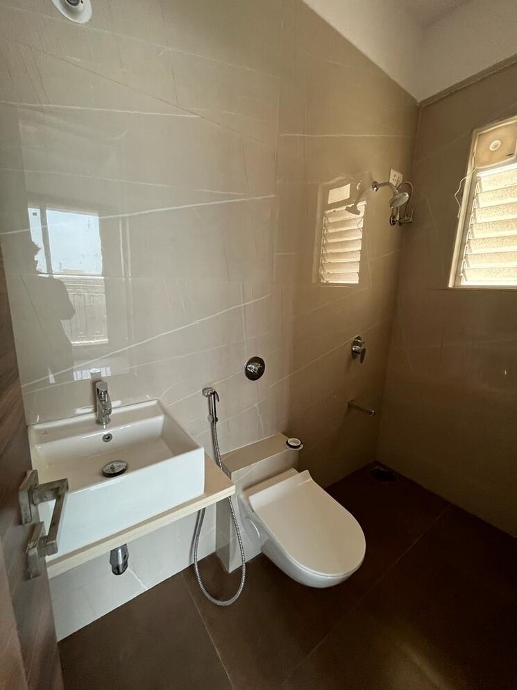 Bathroom, pridedream-giriraj-dreams 3 Bedroom 950 Sq.Ft. Apartment In Naupada Thane 6485605