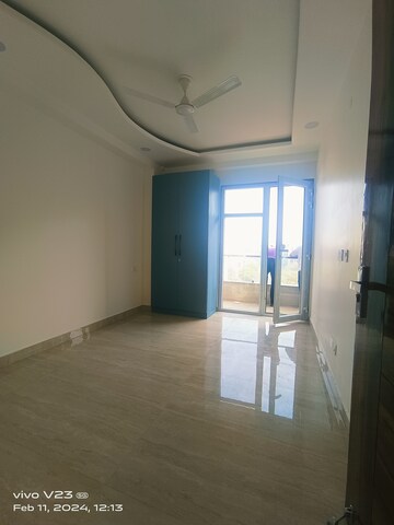 Room in 3 BHK Builder Floor at Chattarpur – for Sale