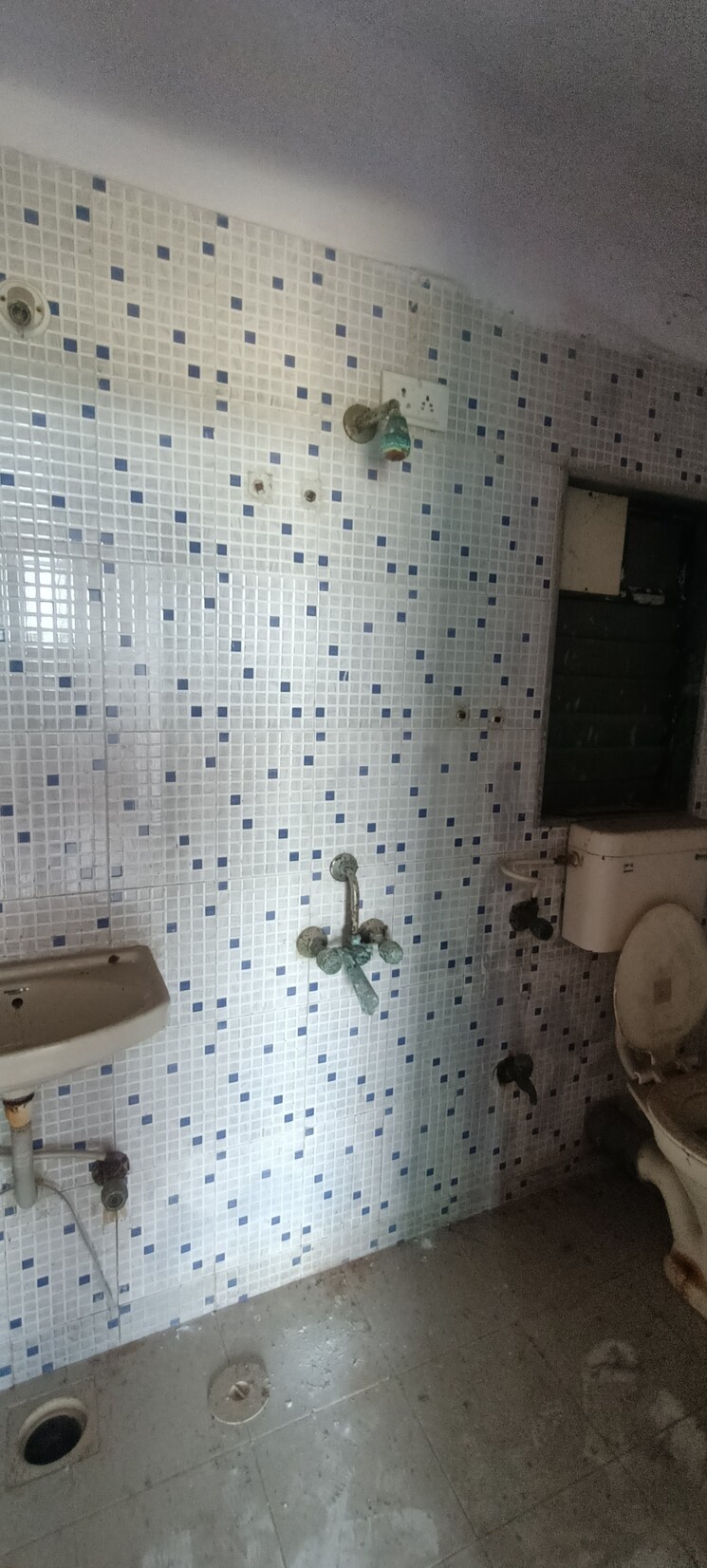 Bathroom, pil-heights 2 Bedroom 860 Sq.Ft. Apartment In Bhayandar East Mumbai 6486071