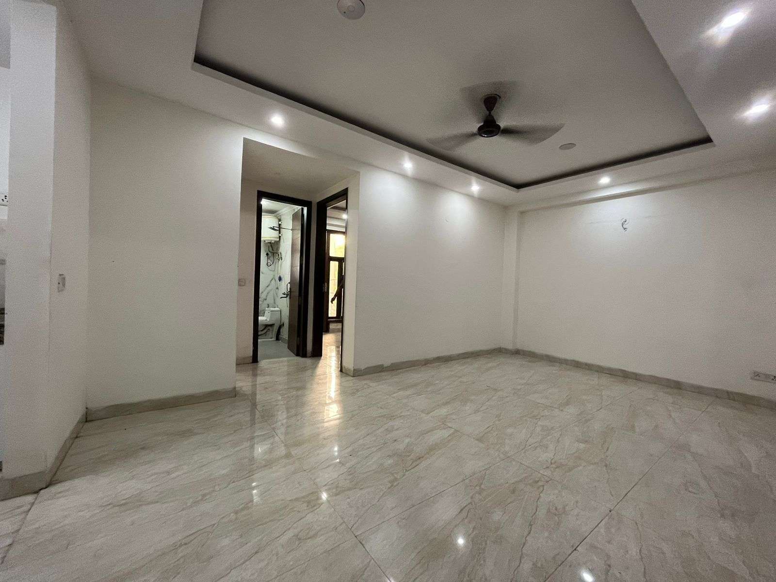 Rental 1 Bedroom 800 Sq.Ft. Apartment in Kst Chattarpur Villas