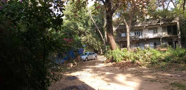 Land For Sale Prime Location SizE-28000 Sqft Sea Facinglocation: Bandra Band Stand Next To *salman Khan's Galaxy Apartment Price 260cr