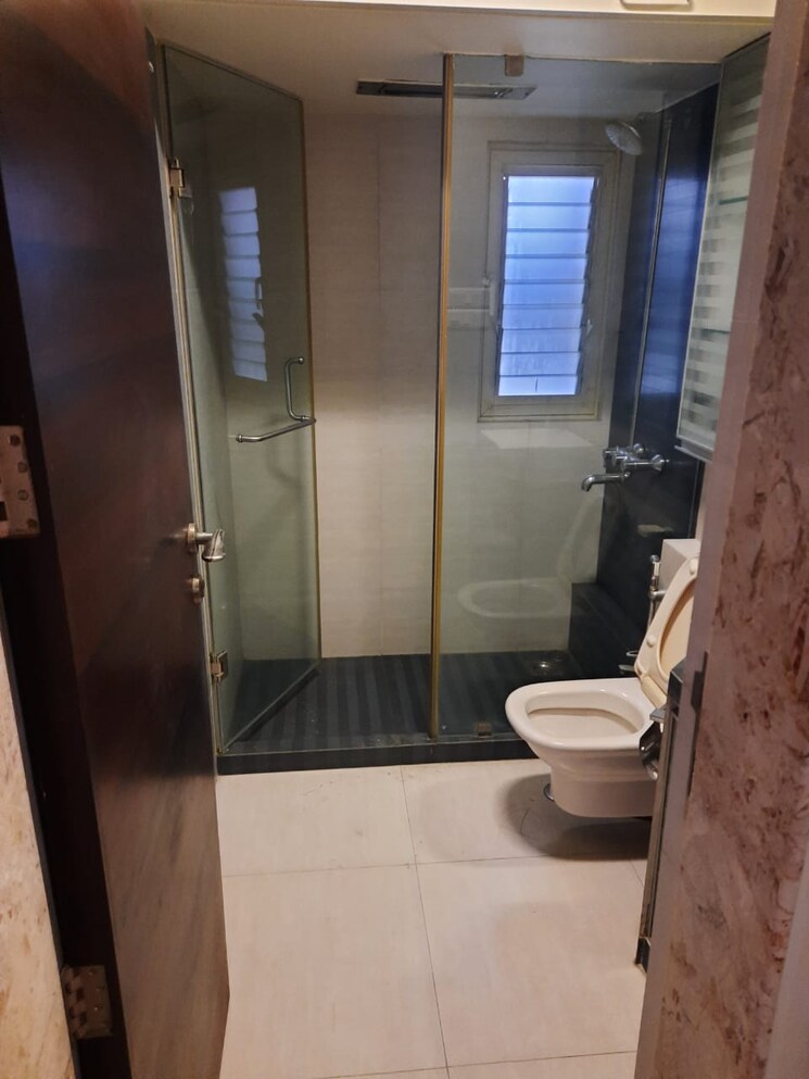 Attached Bathroom, vasant-marvel-crown-chs 2 Bedroom 870 Sq.Ft. Apartment In Kandivali East Mumbai 6487841