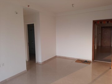 Room in 1 BHK Apartment at Godrej The Trees, Vikhroli East – for Sale