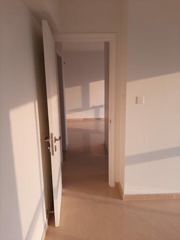 Room in 1 BHK Apartment at Godrej The Trees, Vikhroli East – for Sale
