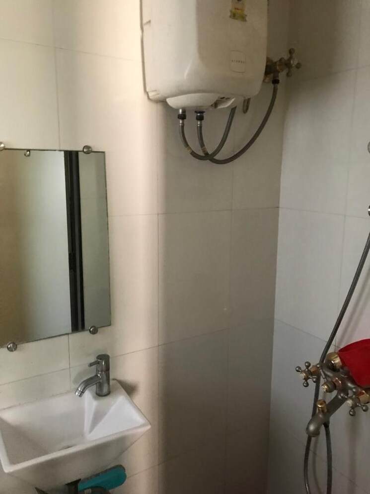 Bathroom, winchester-apartment 4 Bedroom 1350 Sq.Ft. Apartment In Andheri West Mumbai 6489348