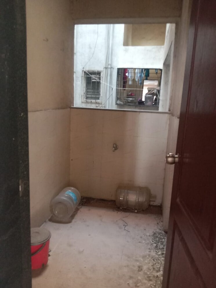 Bathroom, arihant-heights-society 3 Bedroom 1450 Sq.Ft. Apartment In Nigdi Pune 6489839