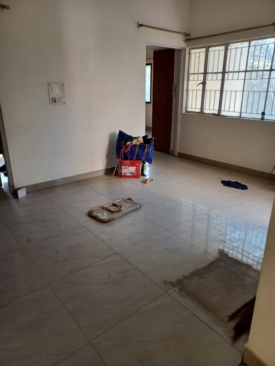 Rental 2 Bedroom 1300 Sq.Ft. Apartment in Narmada Apartment Alaknanda