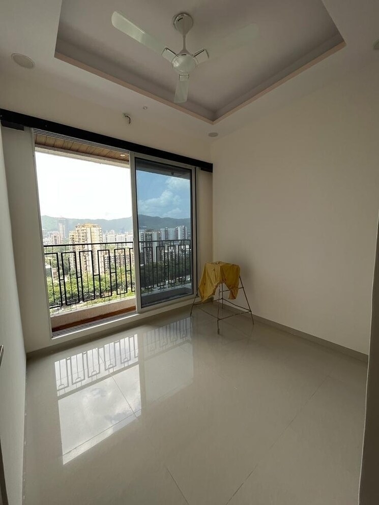 Living Room, pridedream-giriraj-dreams 3 Bedroom 950 Sq.Ft. Apartment In Naupada Thane 6490900