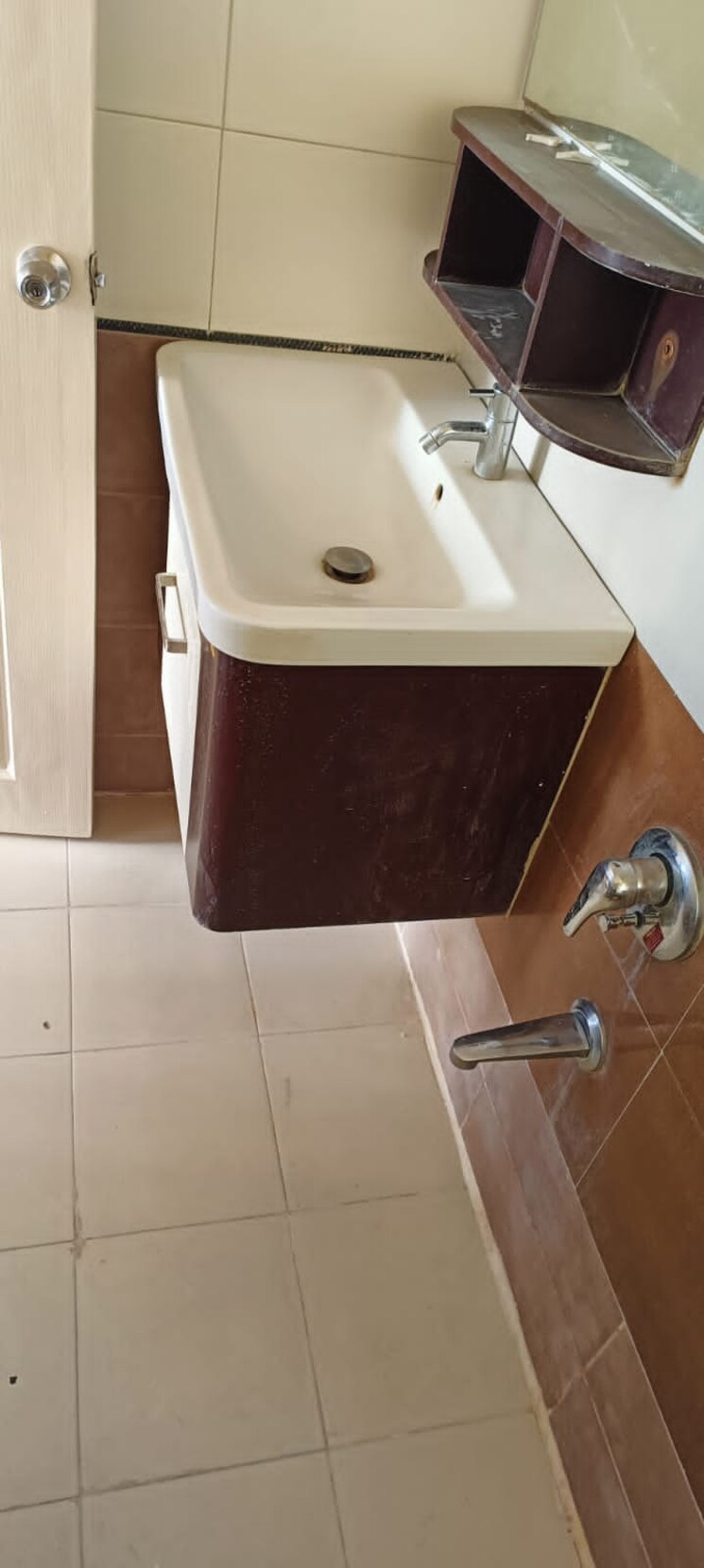 Bathroom, runwal-plaza 1 Bedroom 950 Sq.Ft. Apartment In Vartak Nagar Thane 6491302