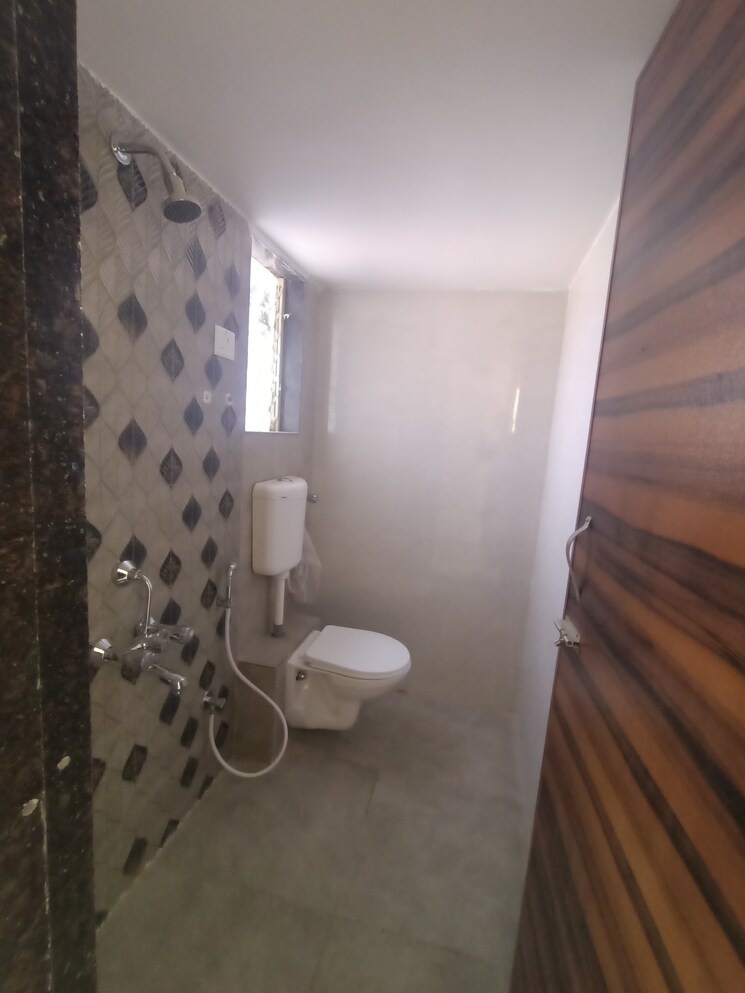 Bathroom, shreeji-landmark 2 Bedroom 915 Sq.Ft. Apartment In Shirgaon Thane 6491720