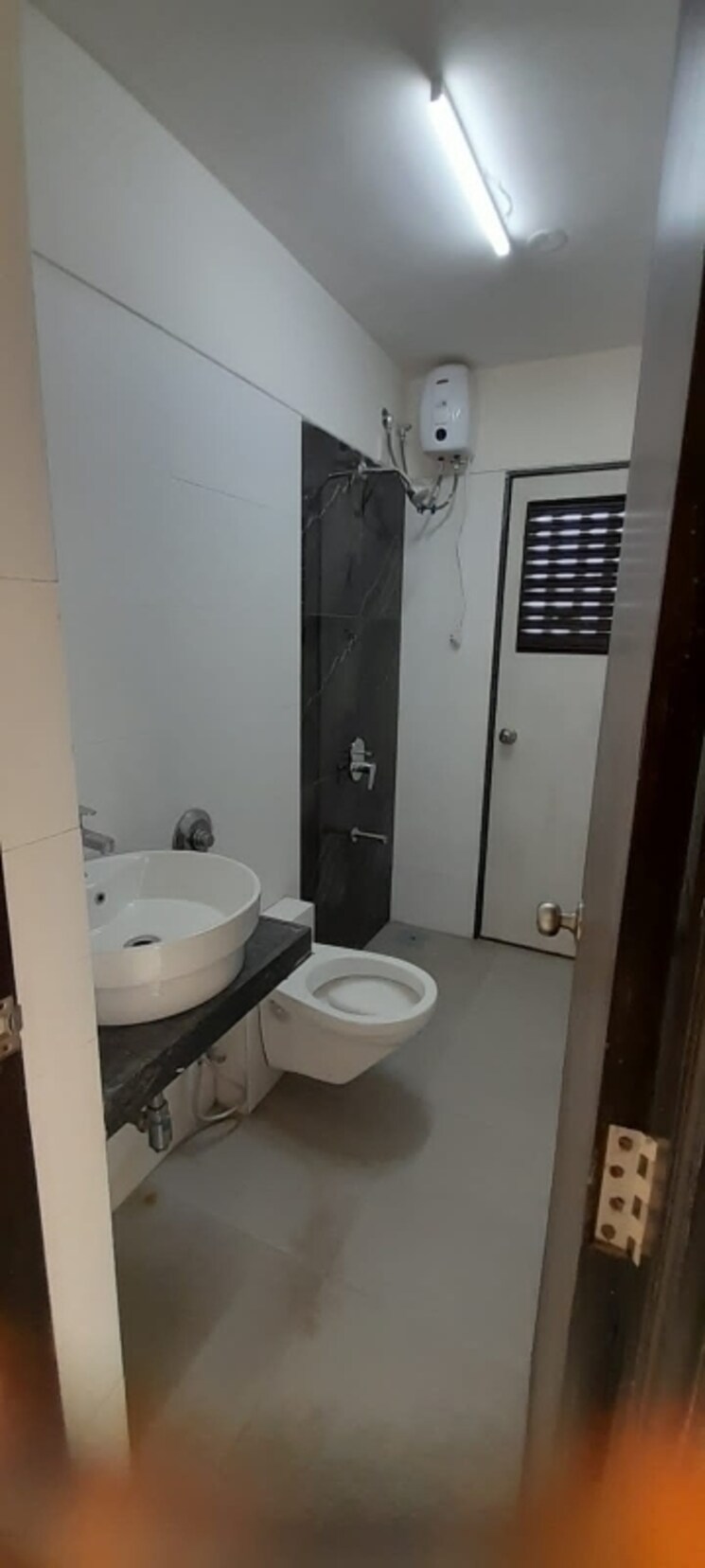 Bathroom, stg-atlantis 1 Bedroom 450 Sq.Ft. Apartment In Panch Pakhadi Thane 6492012