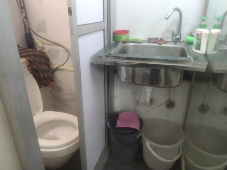 Bathroom, montana-chs 1 Bedroom 350 Sq.Ft. Apartment In Andheri West Mumbai 6492540