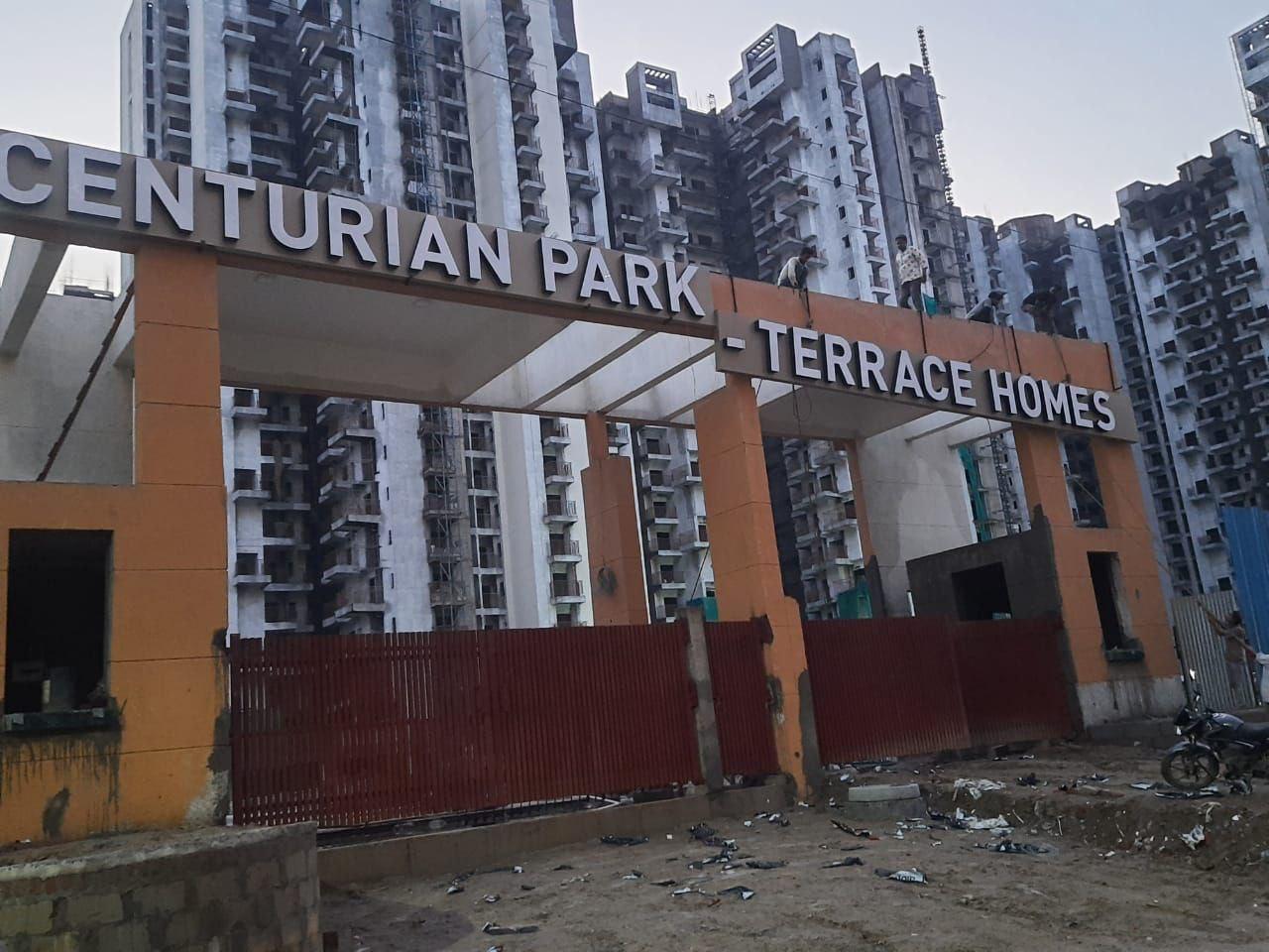 Resale 3.5 Bedroom 1600 Sq.Ft. Apartment in Amrapali Terrace Homes