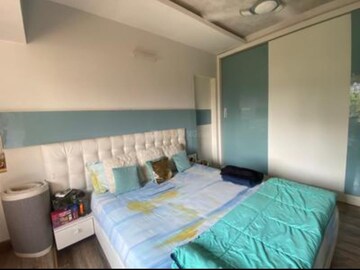 Master Bedroom in 3 BHK Apartment at Oakland Park, Andheri West – for Rent