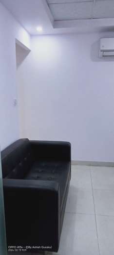 Commercial Office Space 2300 Sq.Ft. For Rent in Sector 63 Noida  6499976