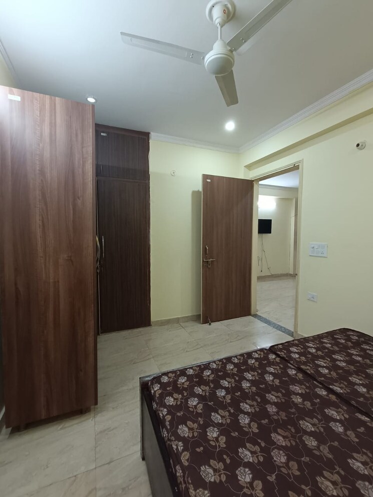 Bedroom, sector 40 2.5 Bedroom 2250 Sq.Ft. Apartment In Sector 40 Gurgaon 6502611